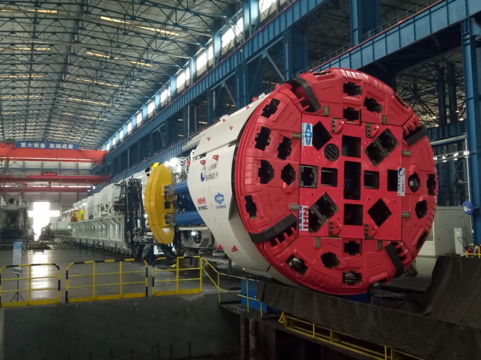 Full-face tunnel boring machine for coal mine rock tunnels