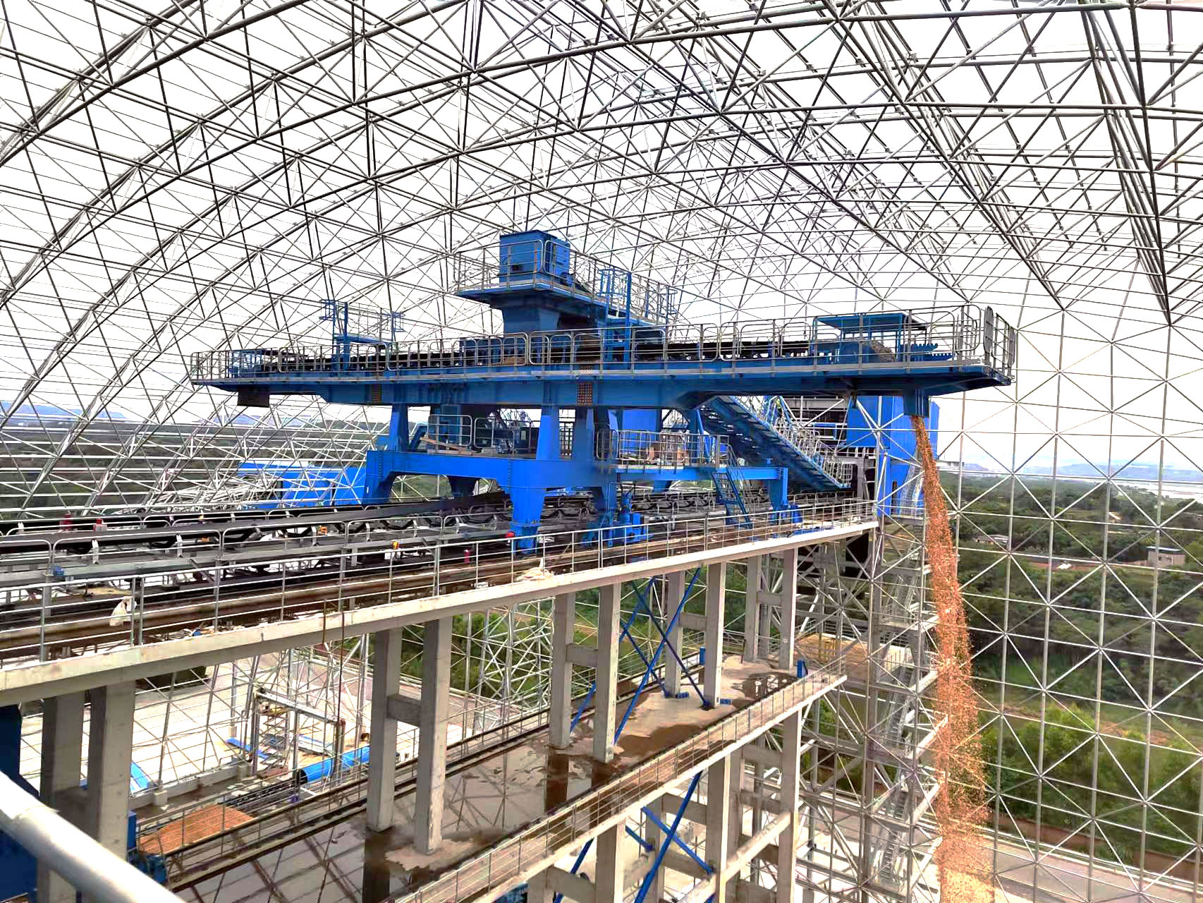 Overhead Stacker