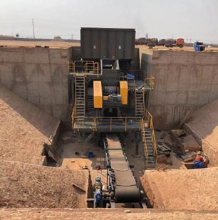 Jaw crusher semi-mobile crushing station